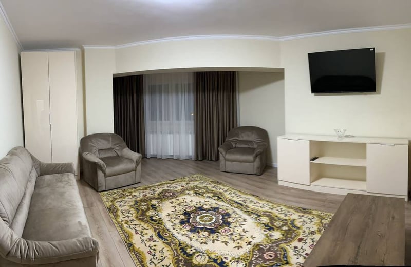 Rental of a comfortable 3-room apartment, 65 m², Tomis 2, Constanta, Romania